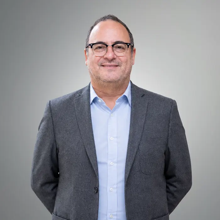 Dr. Carlos Parra Atala